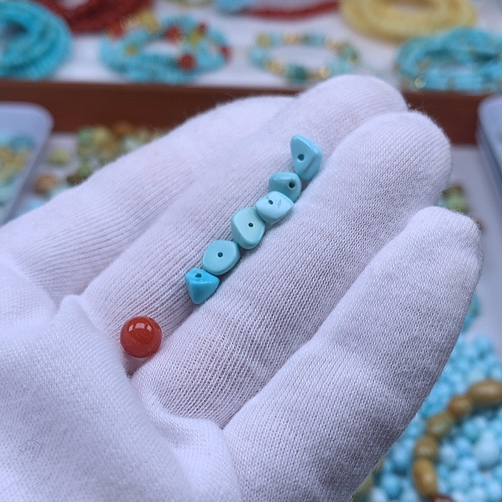 南红玛瑙未镶嵌珠宝奇石