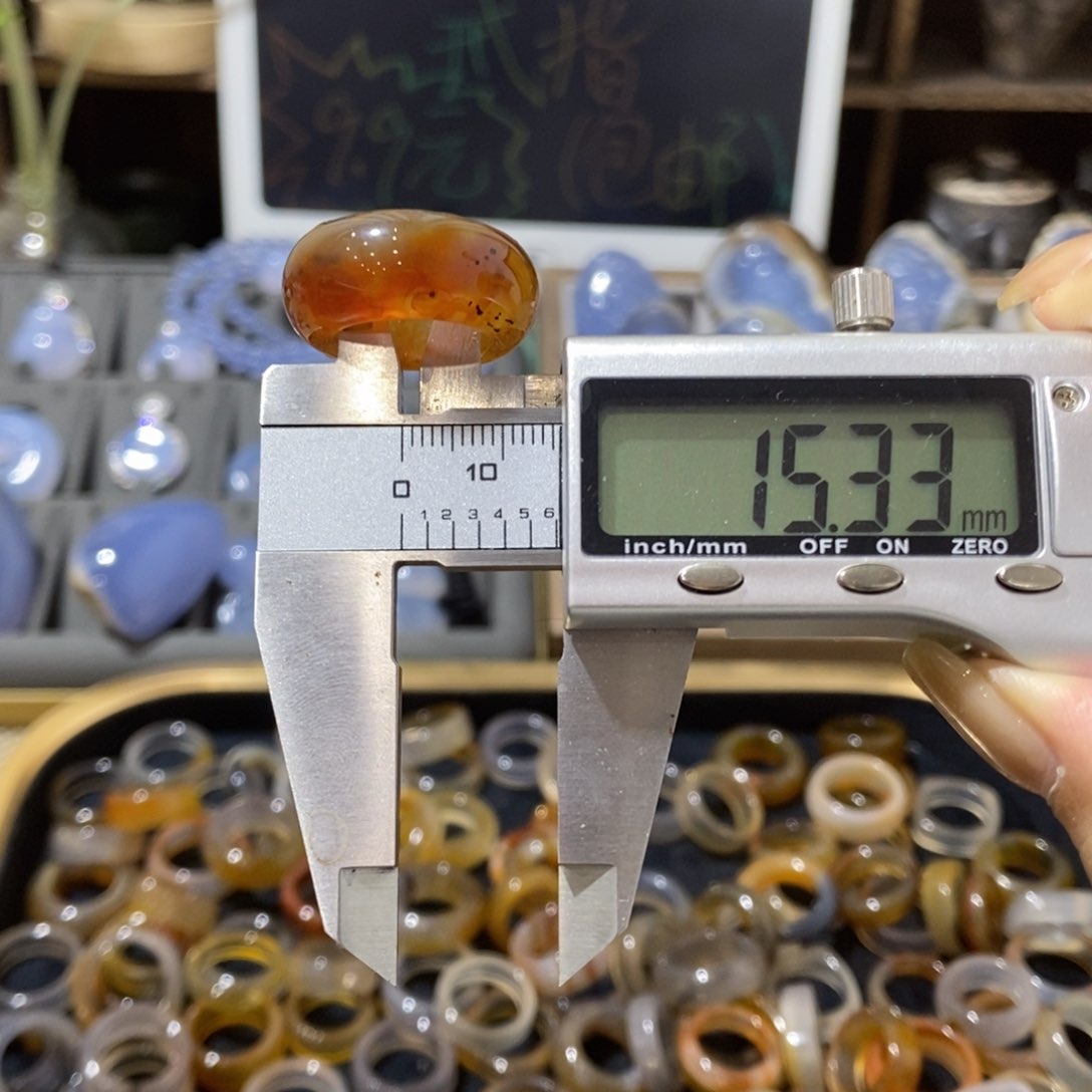 未镶嵌玛瑙/玉髓珠宝奇石