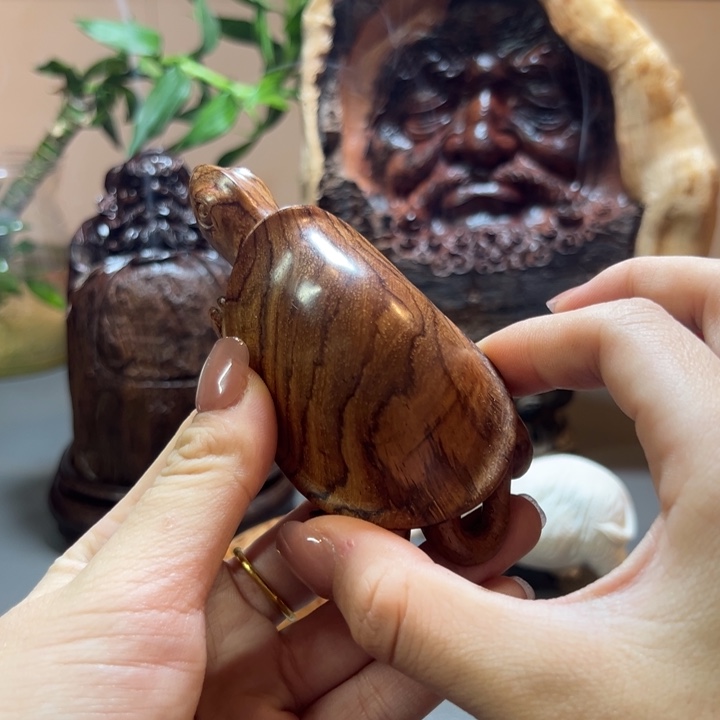 木黄花梨乌龟手把件