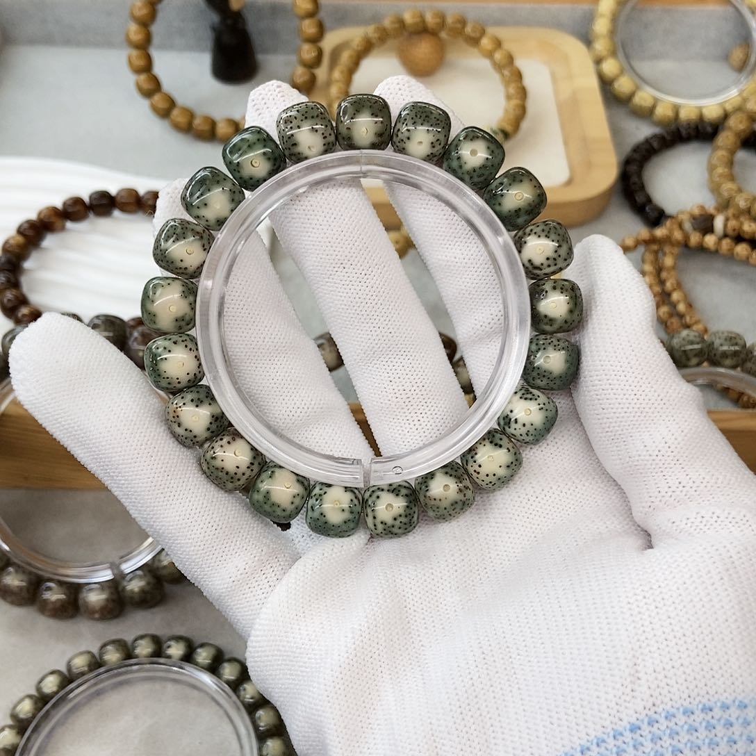 星月菩提手串海***飞11绿包白