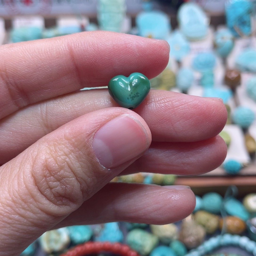 绿松石配饰未镶嵌