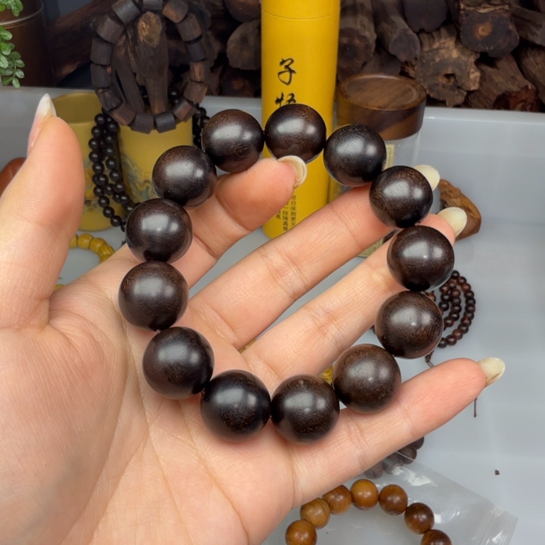 香榧木思儡木1.7圆珠巧克力味道