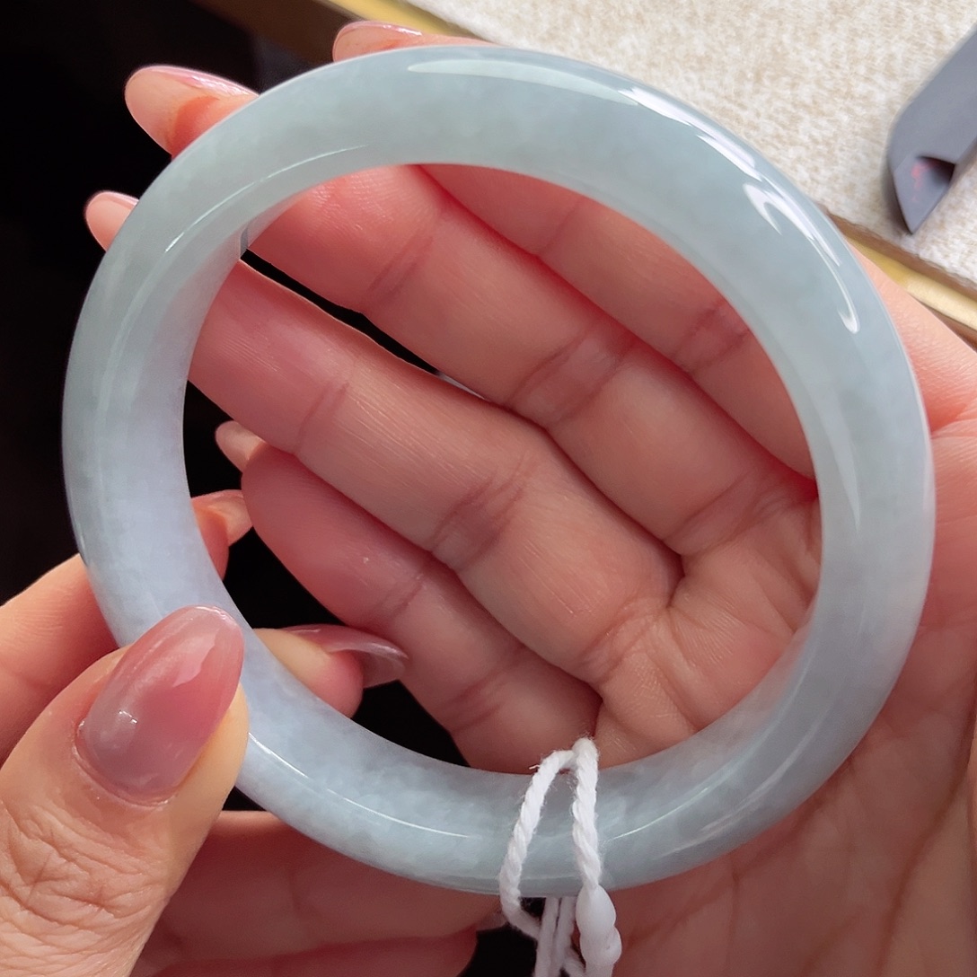 翡翠未镶嵌手镯手镯