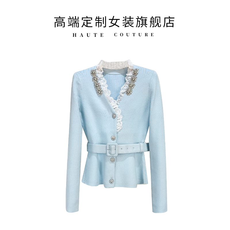 春夏2026新款法式名媛钻饰蕾丝拼接V领含腰带时尚气质针织上衣