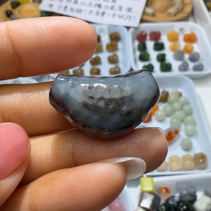 和田玉未镶嵌珠宝奇石