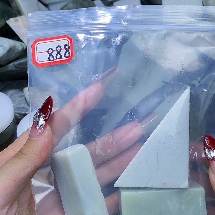 和田玉和田玉边角料随机发未镶嵌