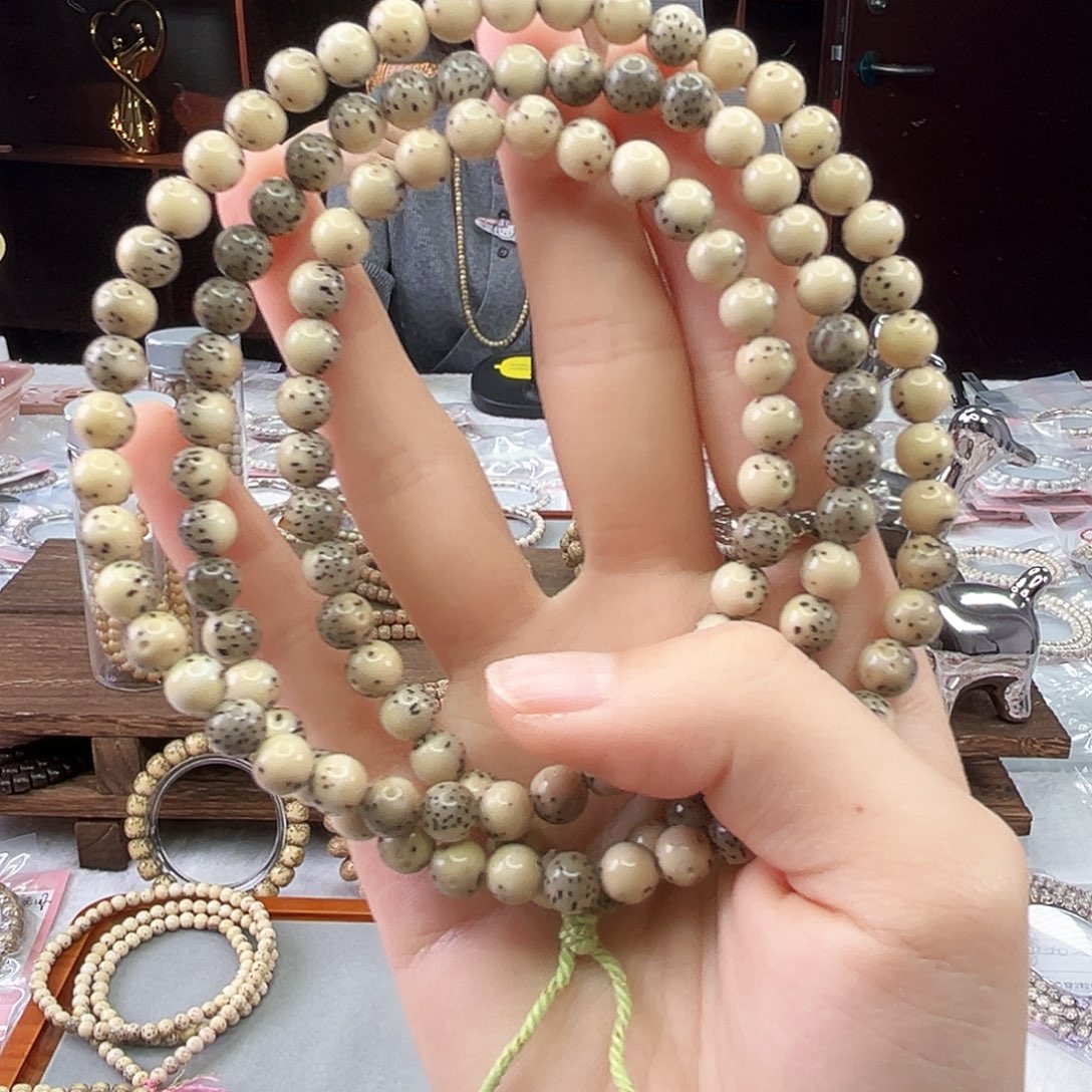 星月菩提手串Ll.7小龙蛋 绿包白 小颗粒星