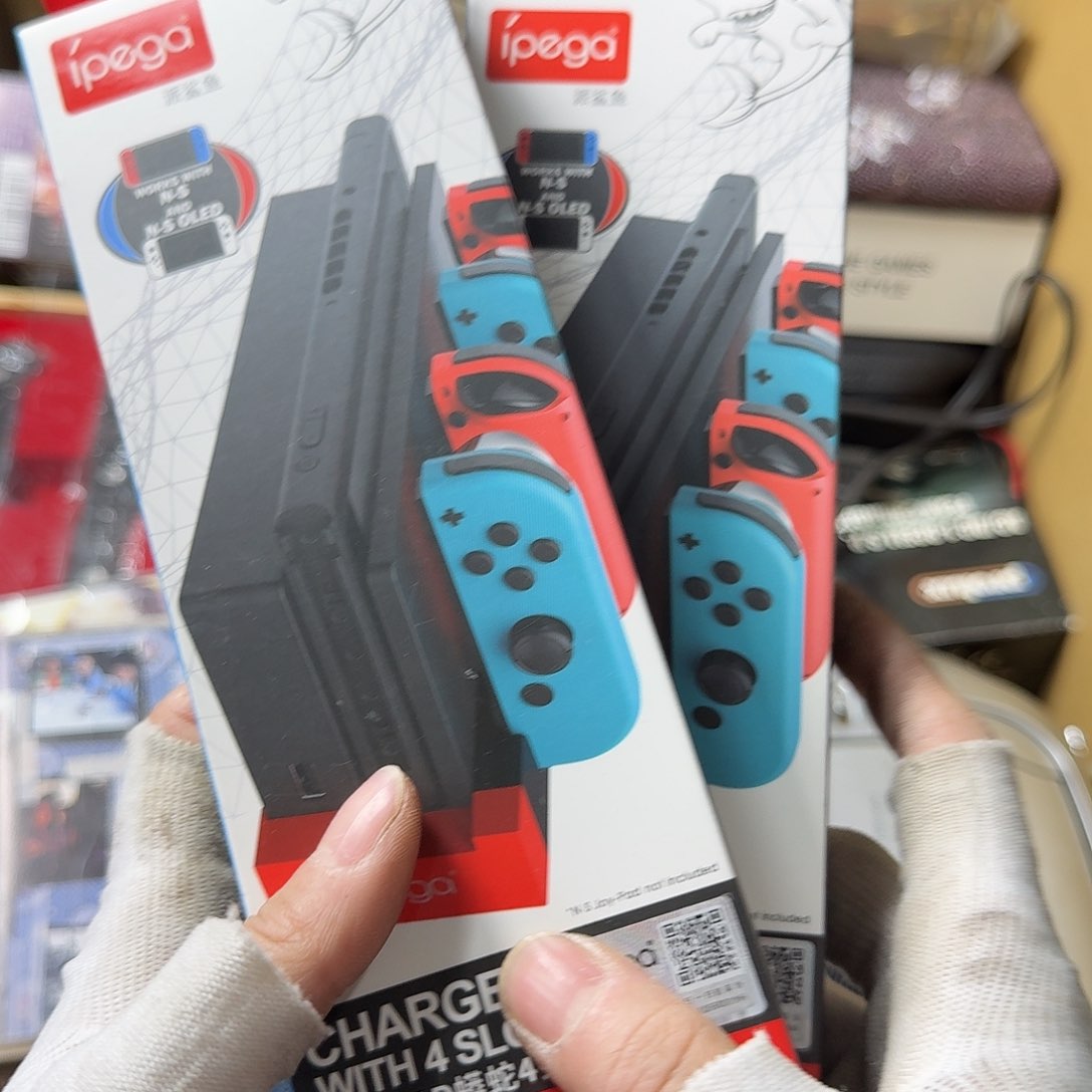 A*丰中古商品，瑕疵品，不保好坏。180