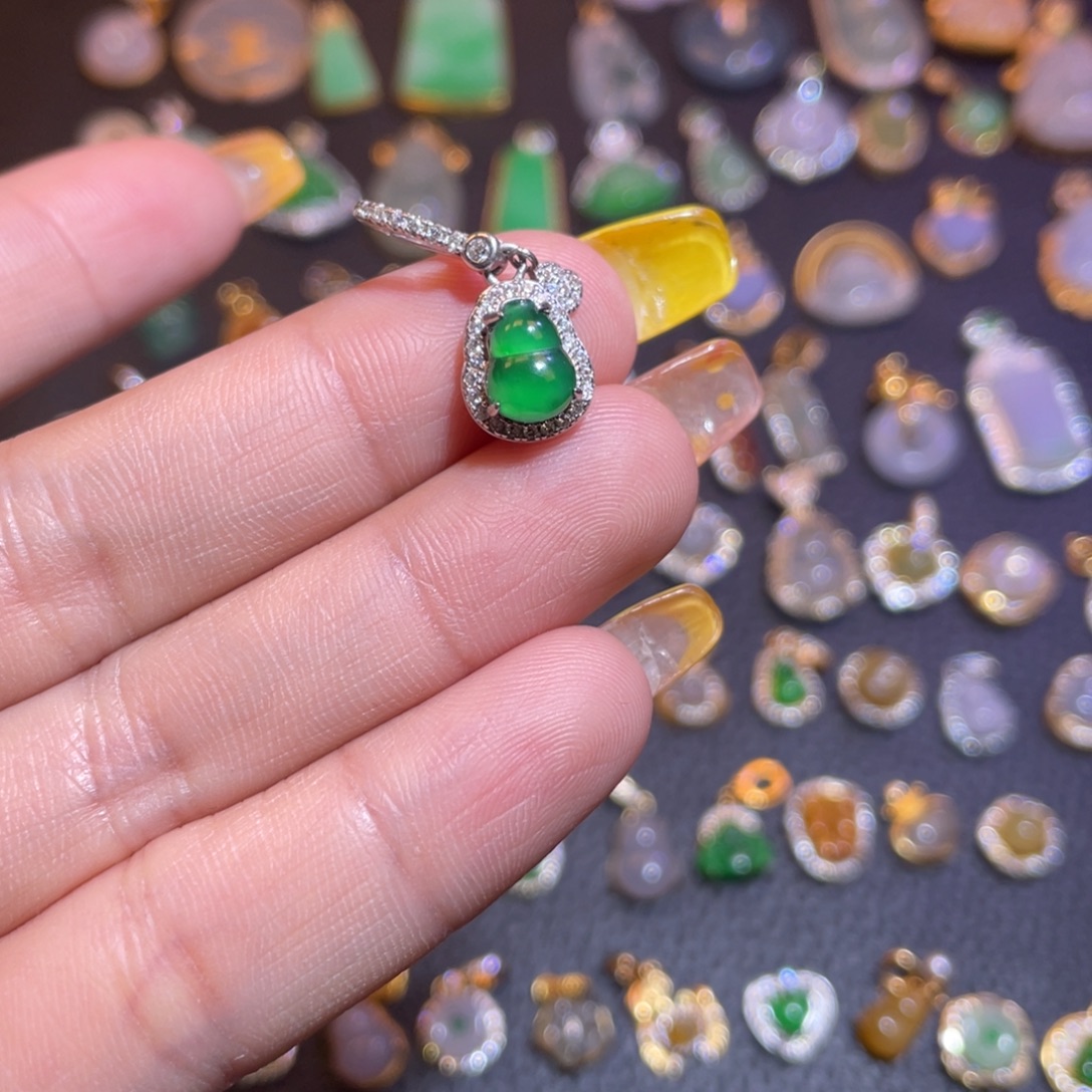 翡翠银S925镶嵌颈饰