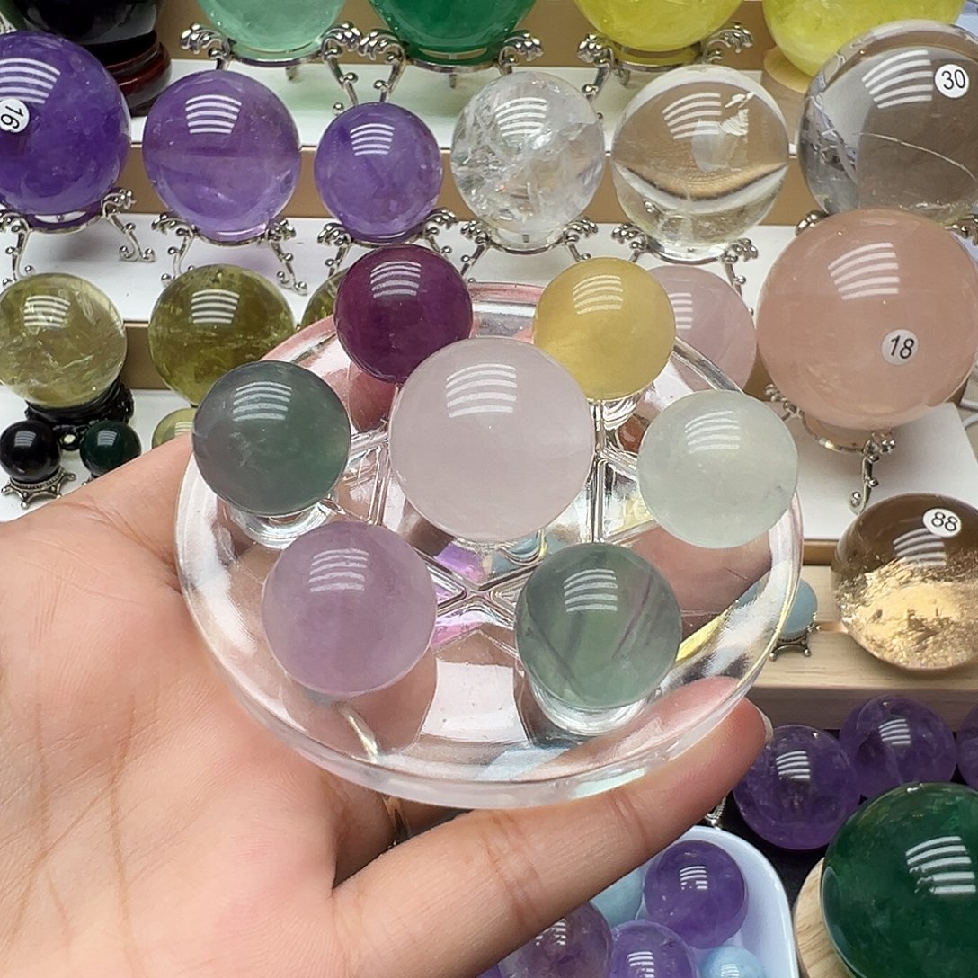 未镶嵌水晶珠宝半成品
