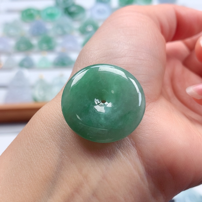 【闪购商品】翡翠吊坠(不含链)未镶嵌