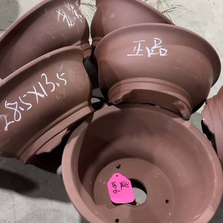 花盆紫砂100-6。       28.5-13.5