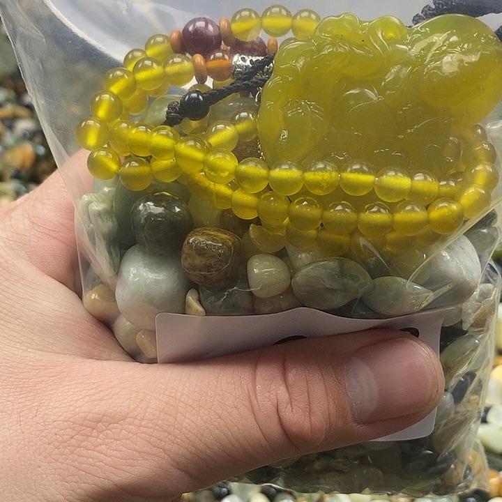 岫玉鱼缸石未镶嵌
