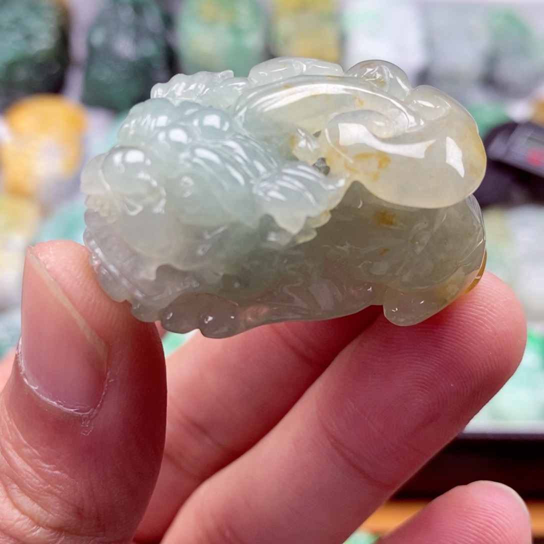 翡翠颈饰未镶嵌翡翠