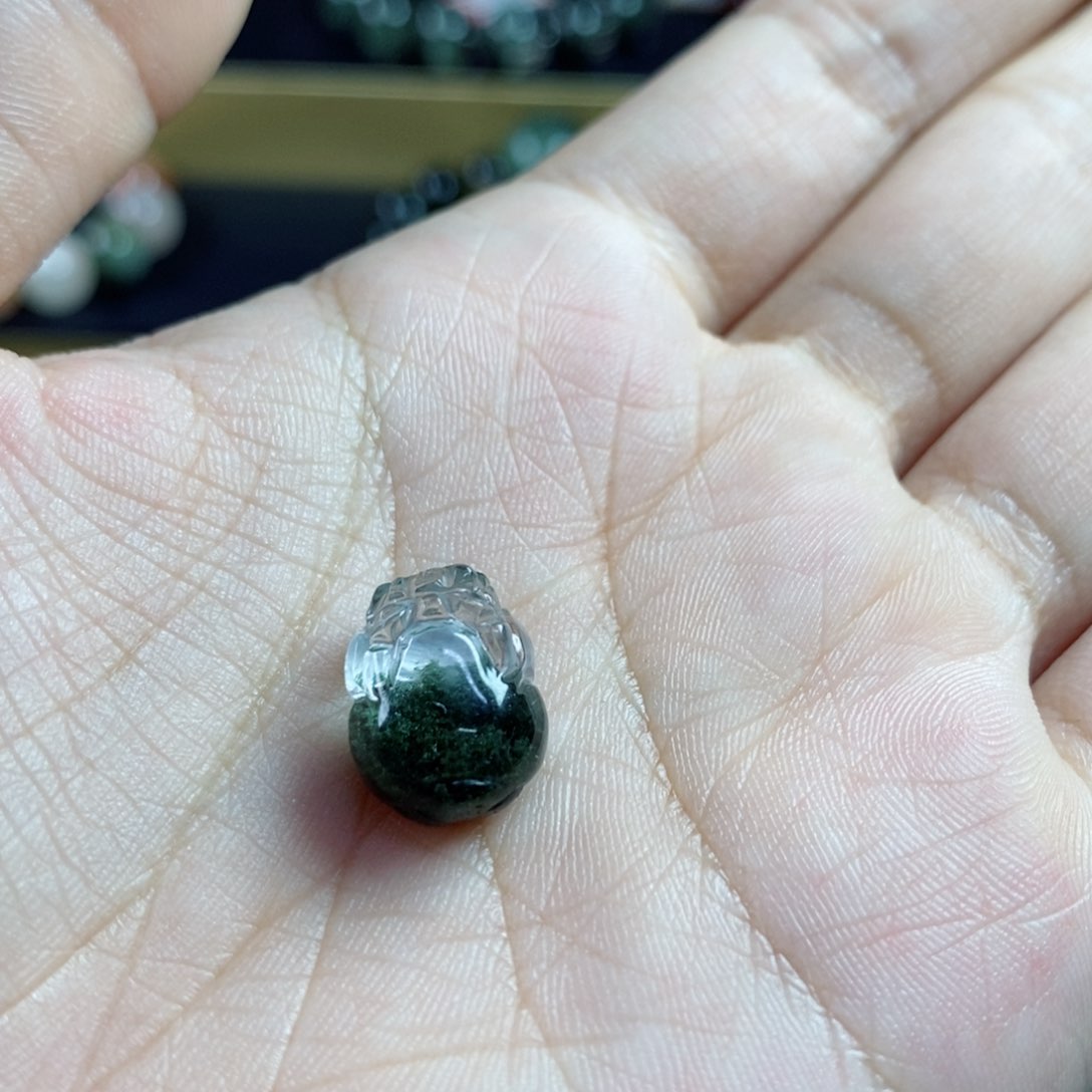 水晶吊坠未镶嵌林*绿幽灵貔貅