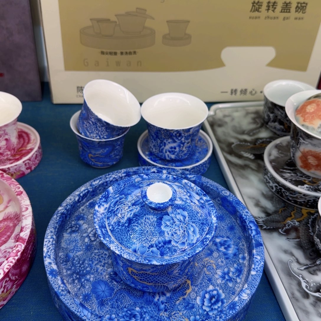 这些盖碗真好看！！！