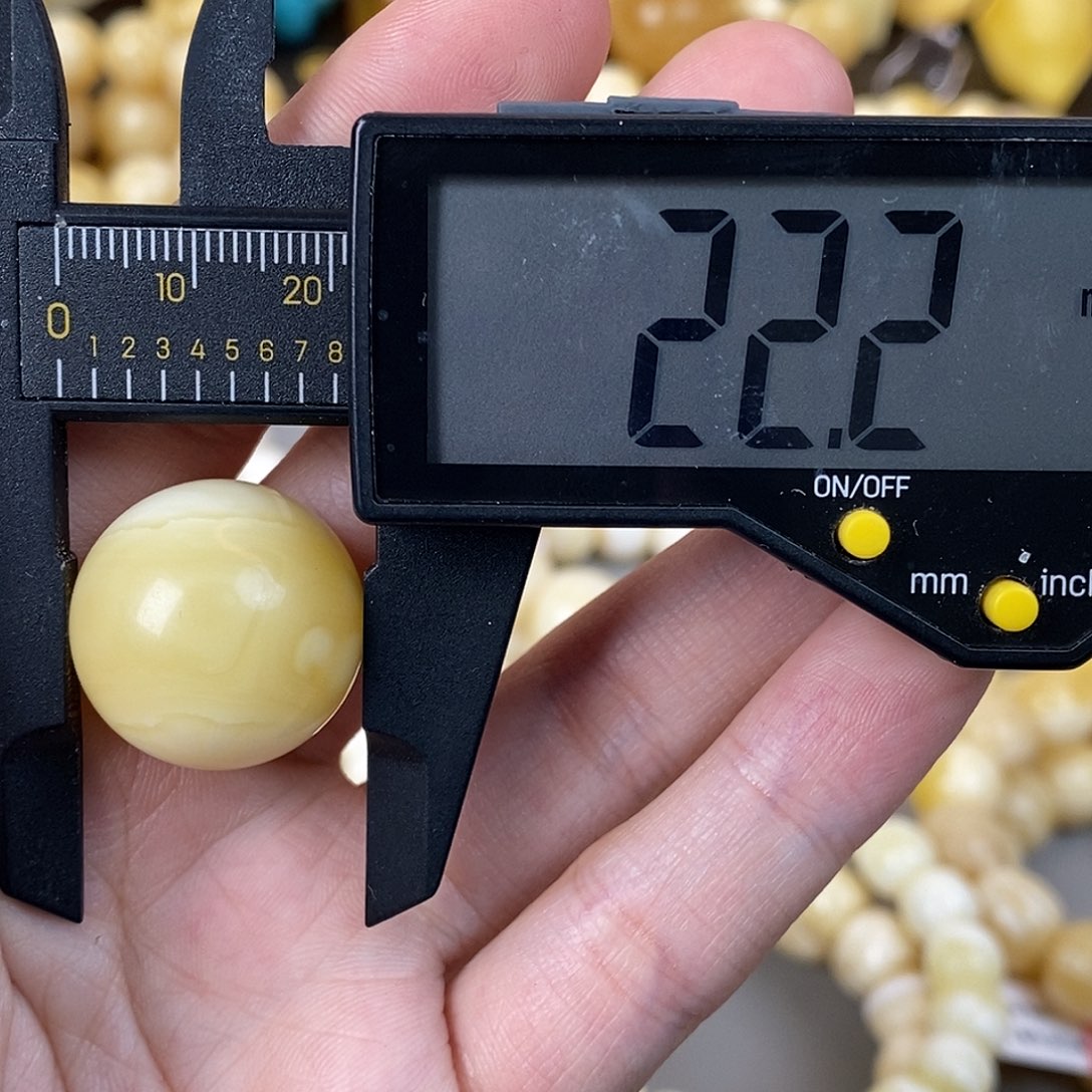 蜜蜡未镶嵌珠宝奇石6.1g