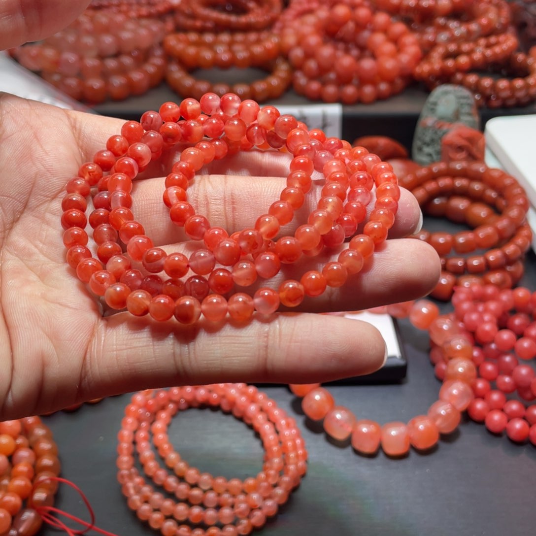南红玛瑙手链未镶嵌