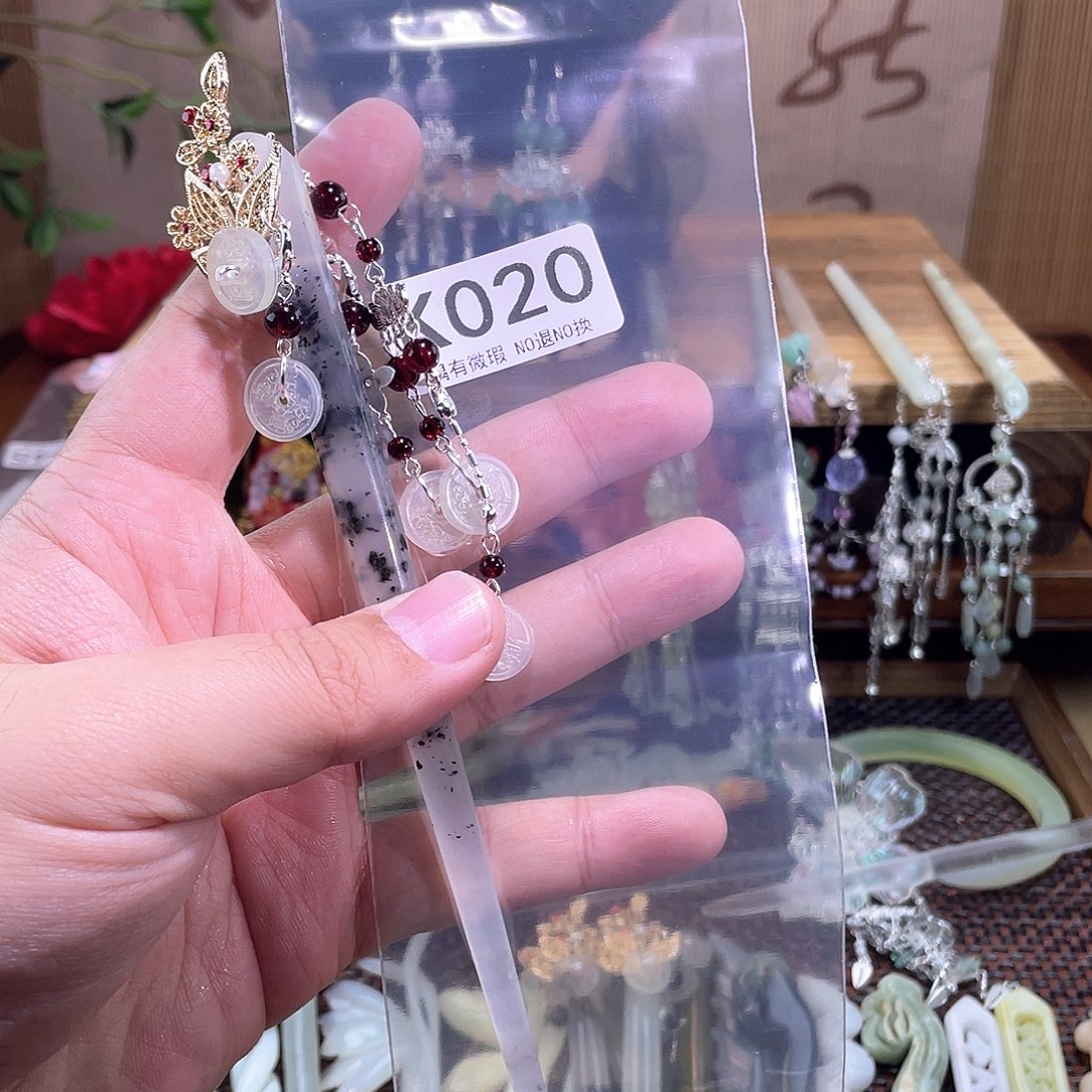 雯***子蛇纹石玉合金发簪