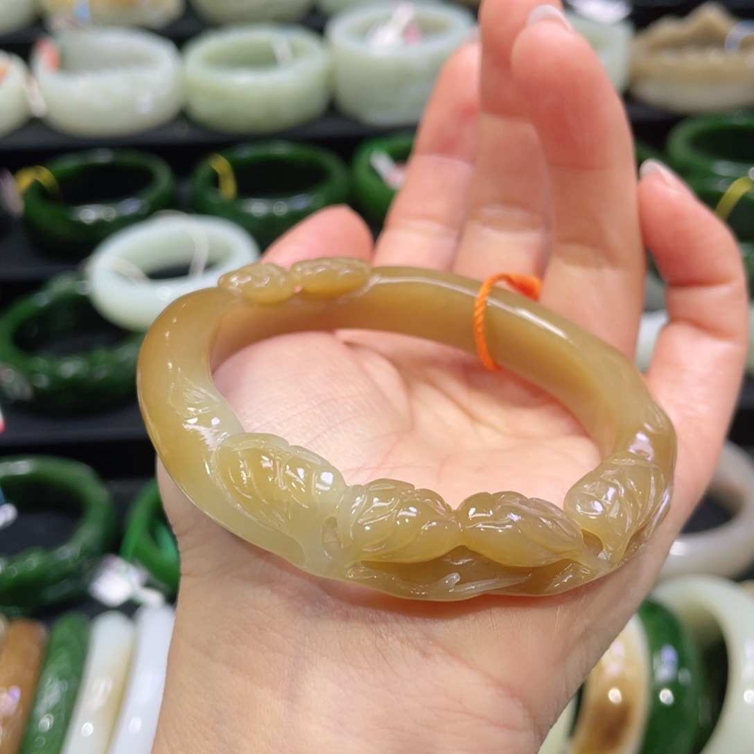 未镶嵌手镯和田玉86