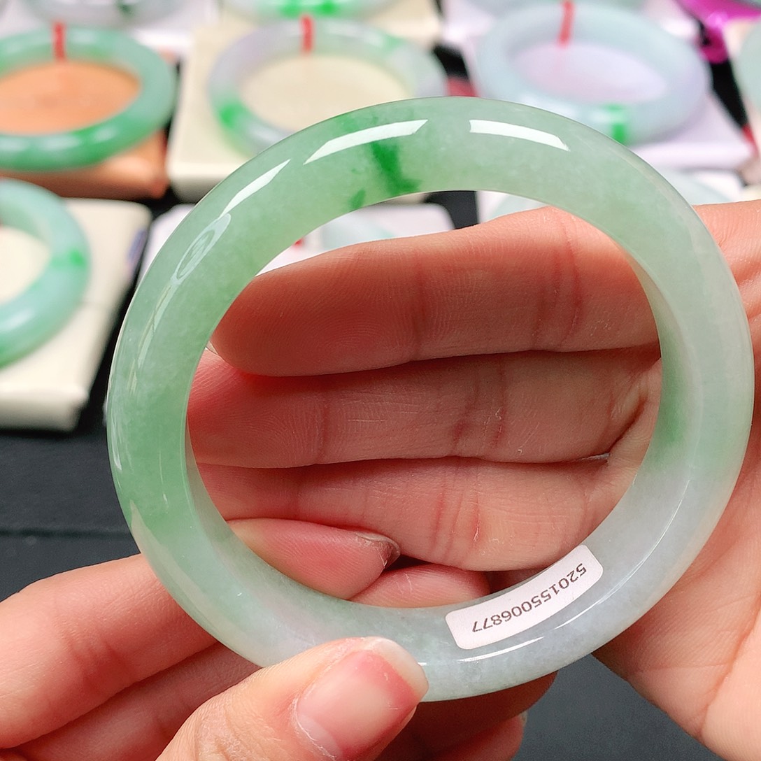 翡翠手镯未镶嵌天然翡翠手镯56