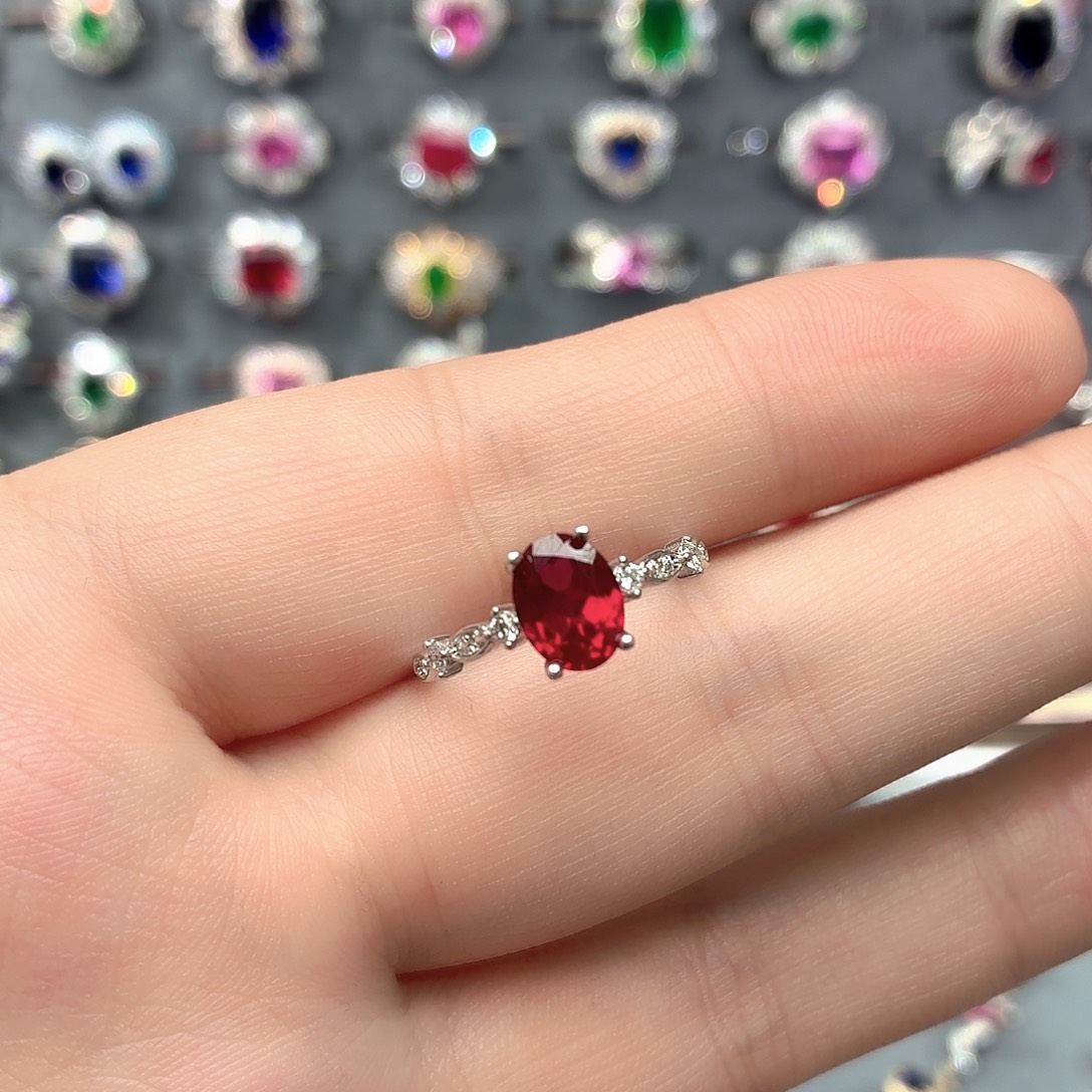 925银培育鸽血红色宝石