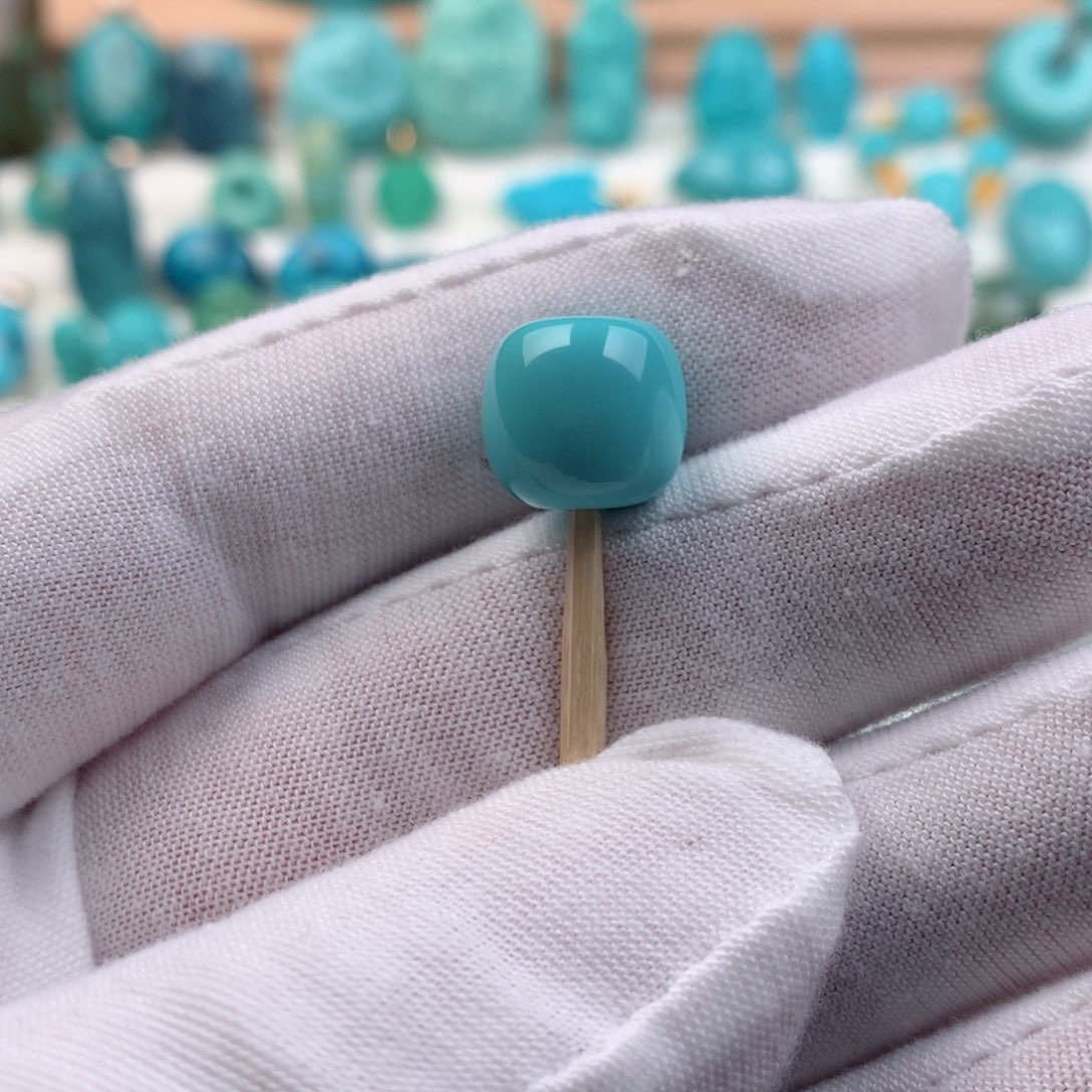 绿松石配饰未镶嵌