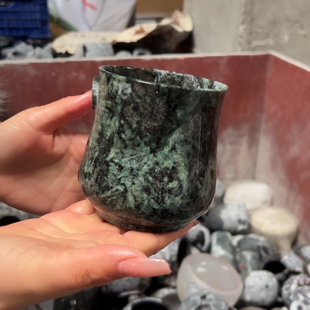 遇壶堂安山玉瑕疵壶