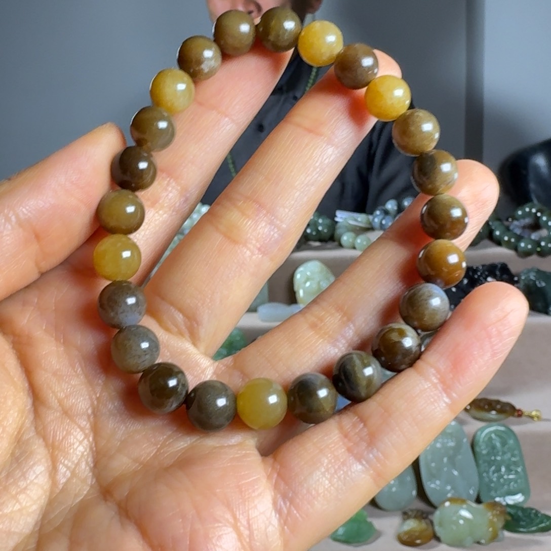 和田玉（糖玉）颈饰未镶嵌