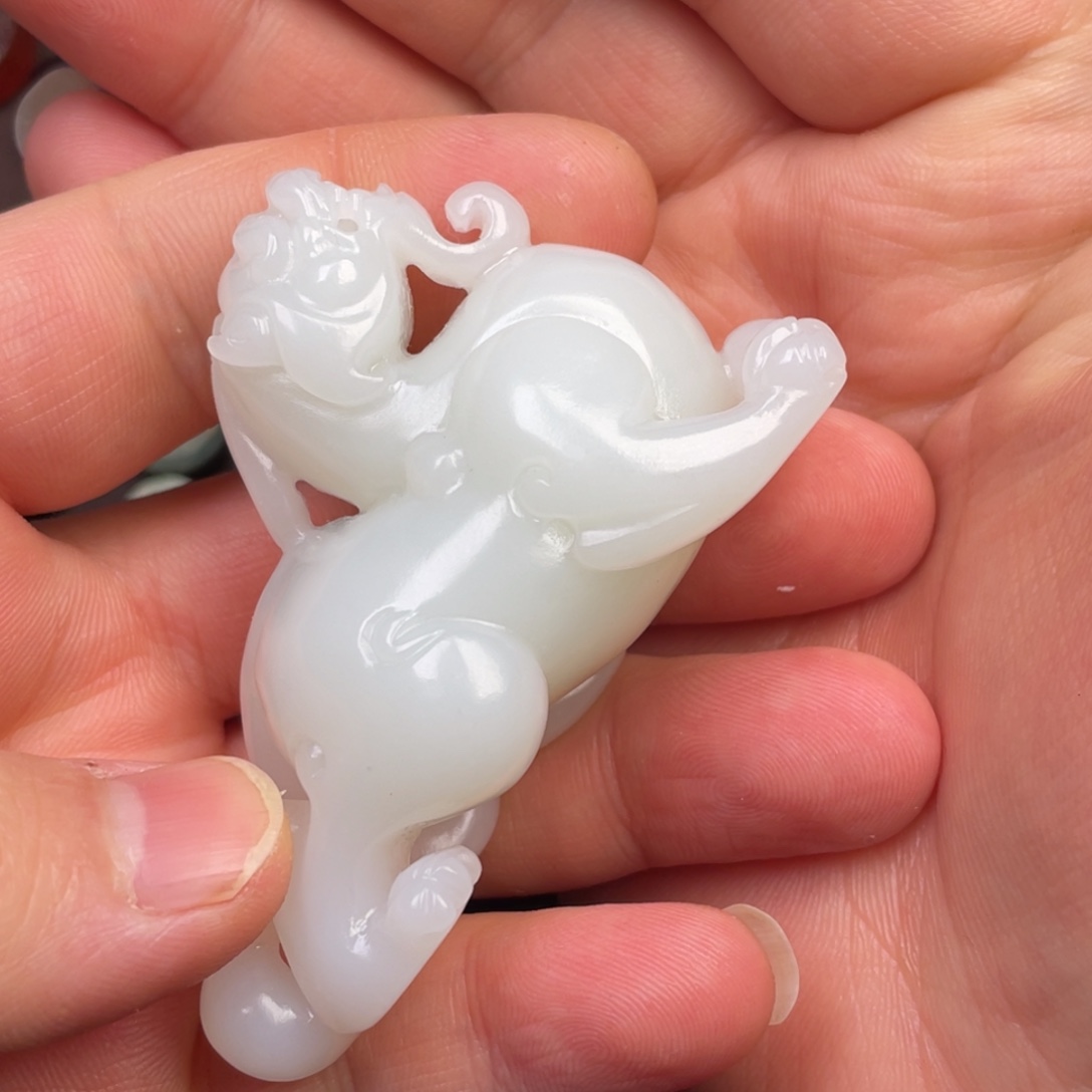 和田玉未镶嵌珠宝奇石