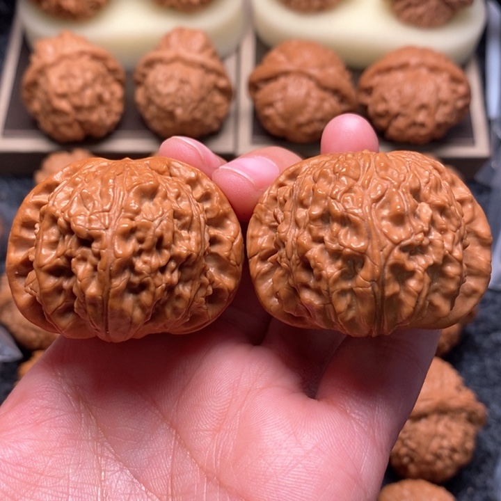 文玩核桃把件毕业球白44