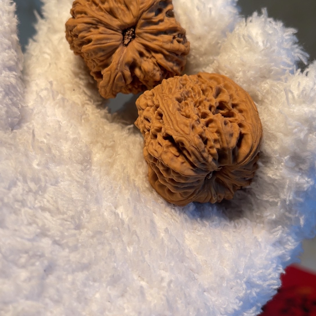 文玩核桃吊坠南疆