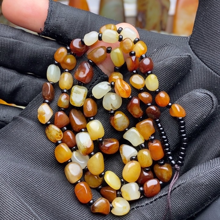 和田玉未镶嵌手链