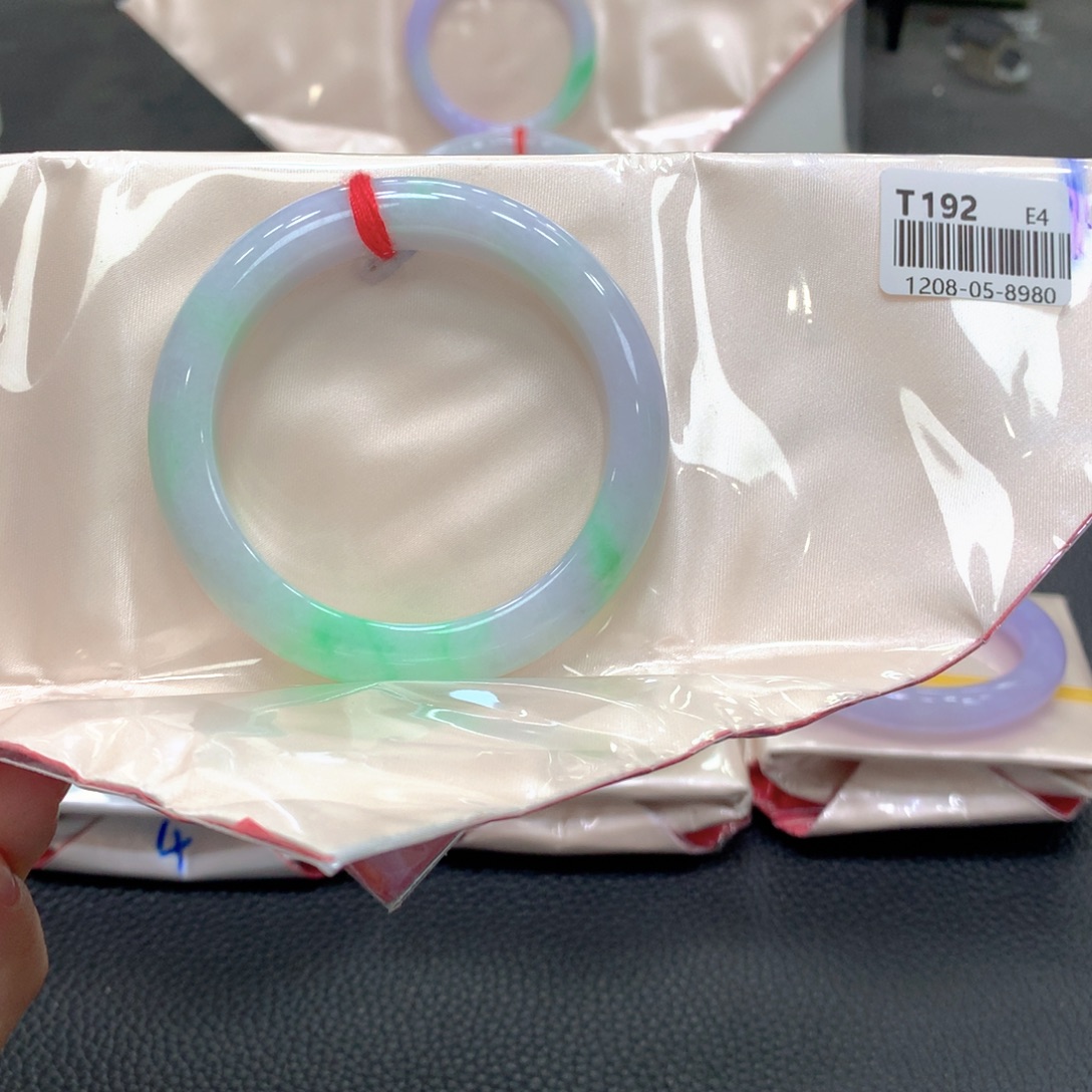 翡翠未镶嵌手镯10