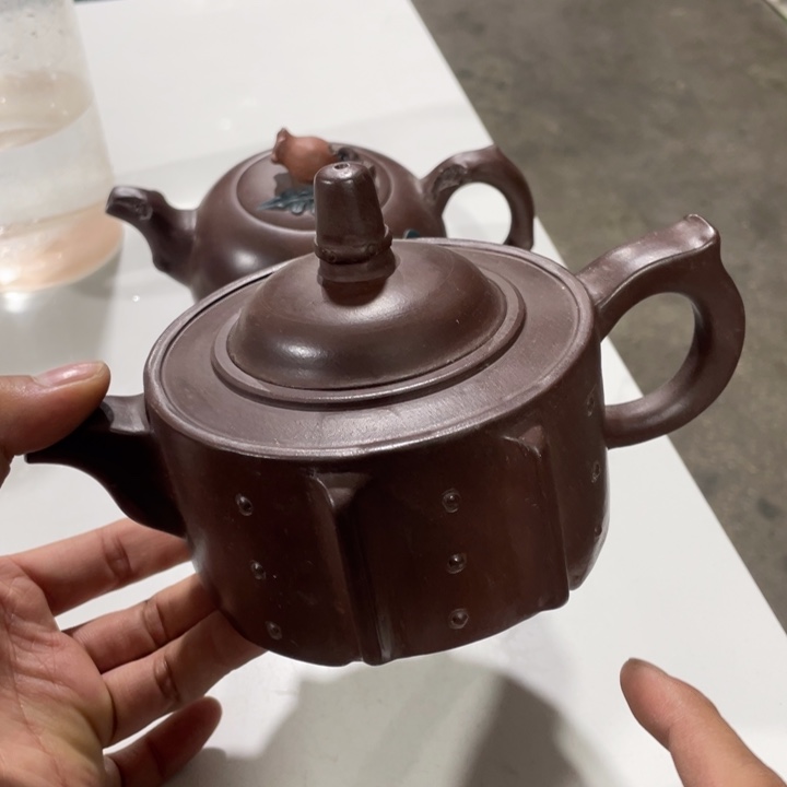 紫砂茶壶老厂紫砂壶一件。