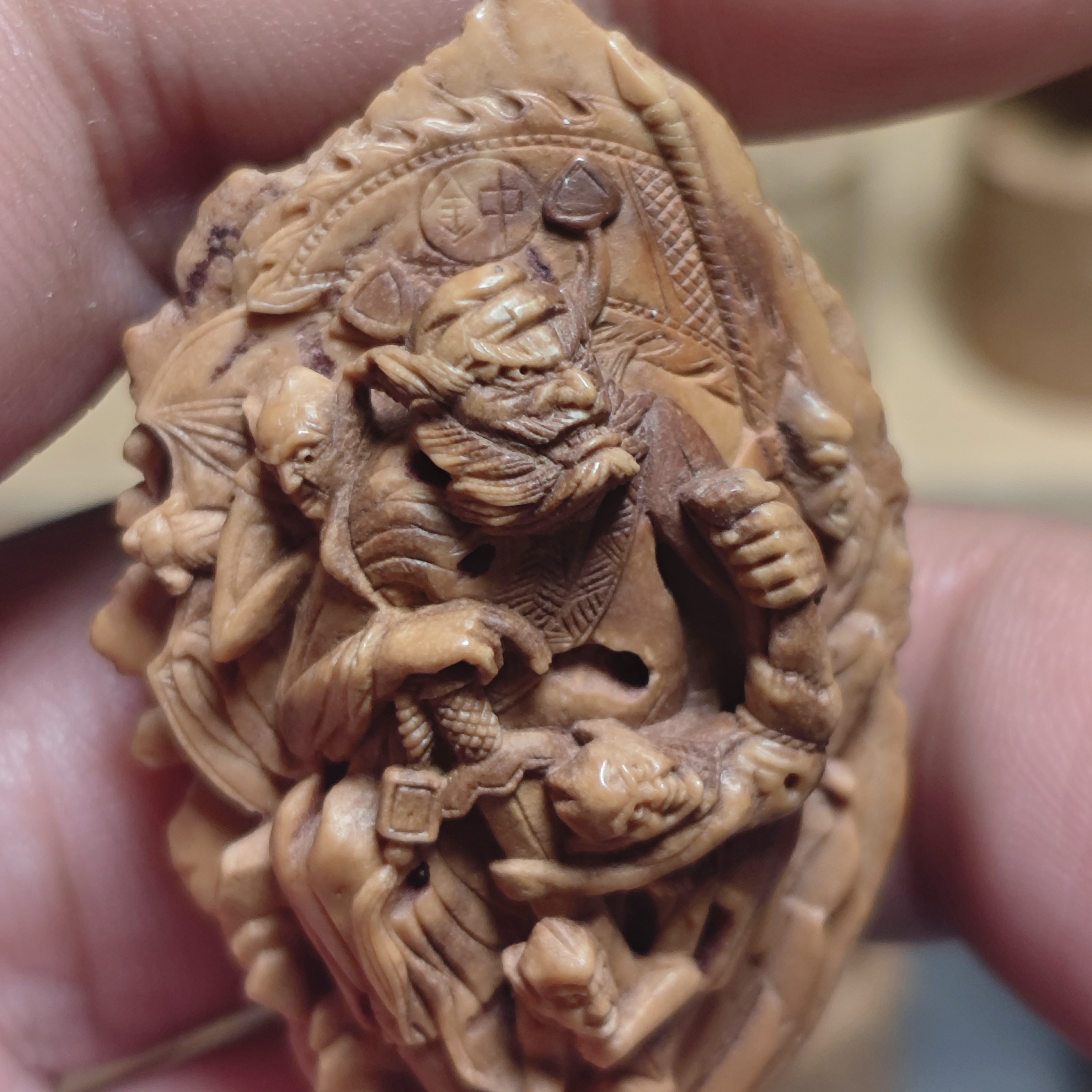 风味纯手工桃核雕刻五鬼钟馗