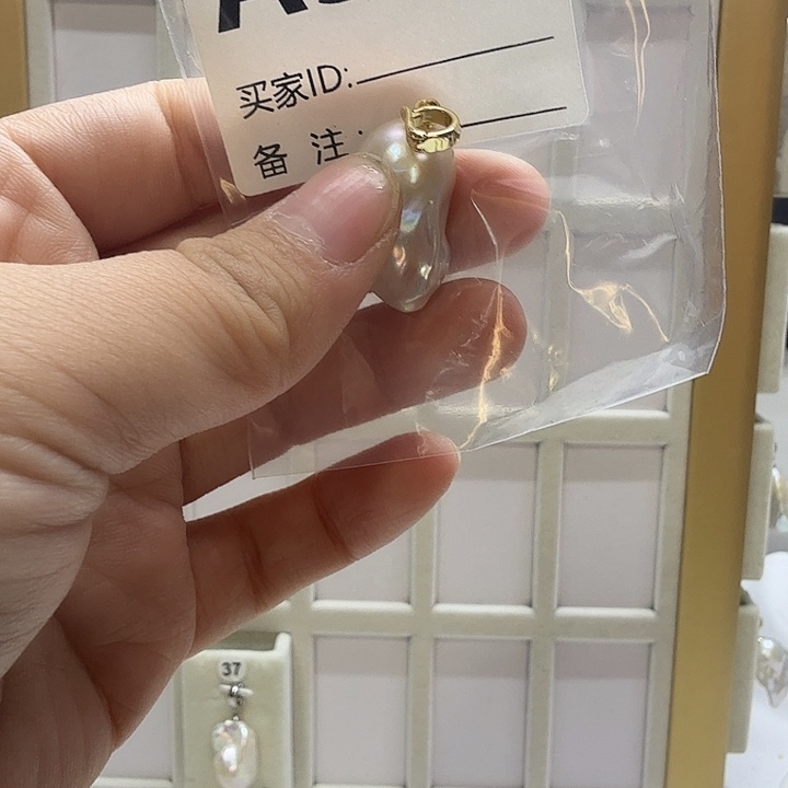 合成立方氧化锆合金