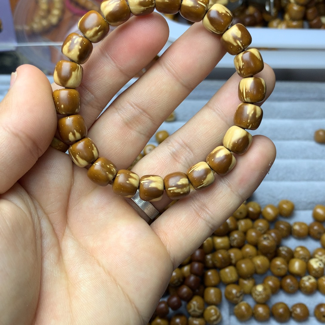 紫金鼠手串实心花皮尺寸9.5微瑕