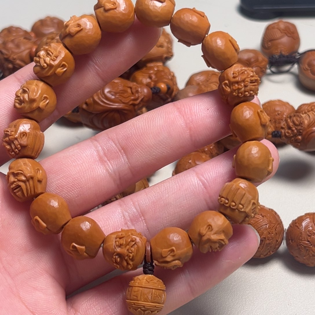 橄榄核吊坠子**舍须派罗汉