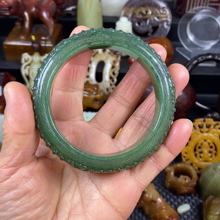 颈饰未镶嵌和田玉香****哥