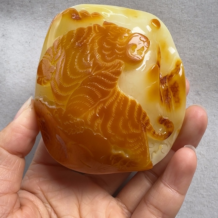 蜜蜡珠宝奇石未镶嵌