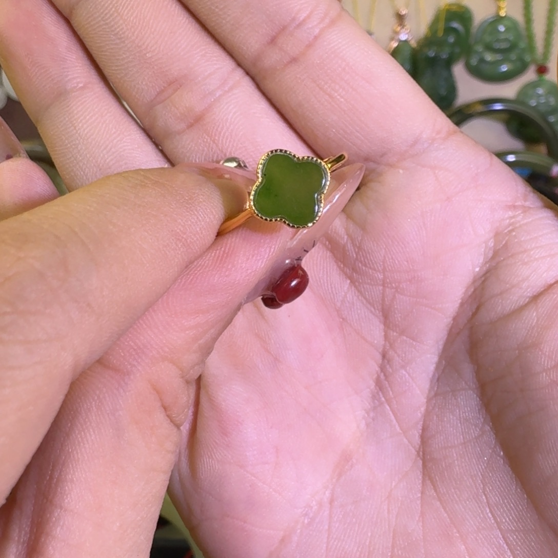 和田玉未镶嵌戒指