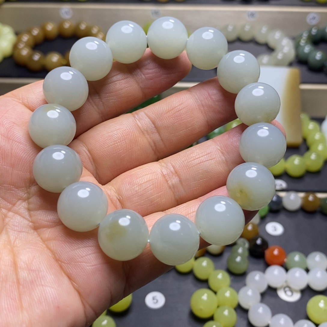 手串未镶嵌和田玉