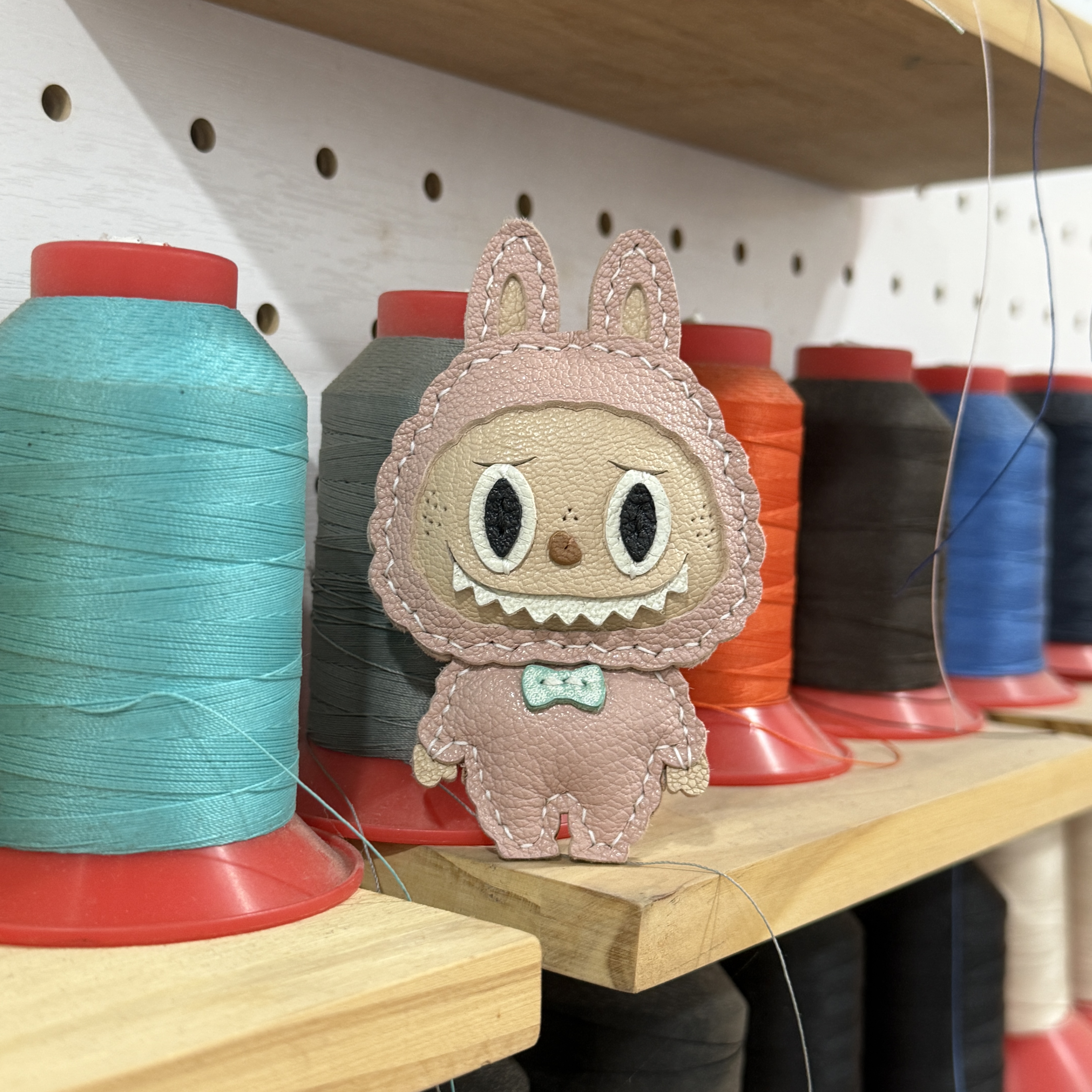 【孤品专拍】可皮手工皮具:卡通挂件咕咕咕品