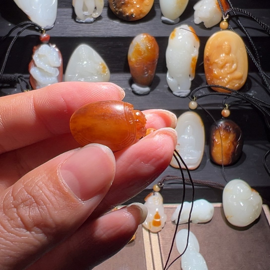 和田玉挂件未镶嵌大*