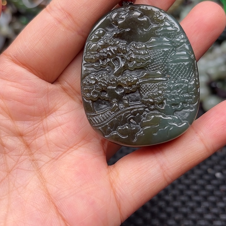 和田玉未镶嵌颈饰