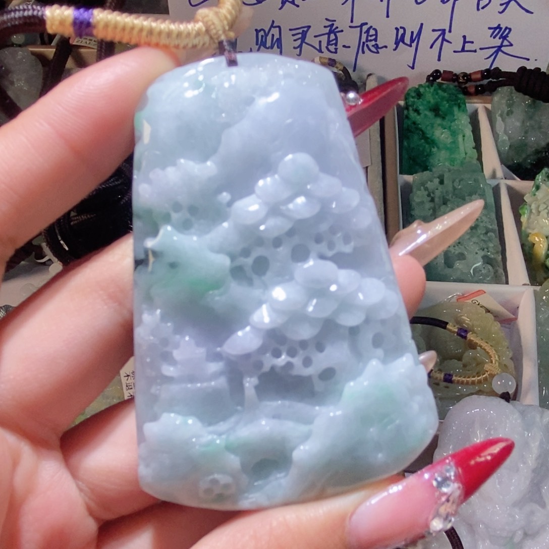 翡翠颈饰未镶嵌翡翠