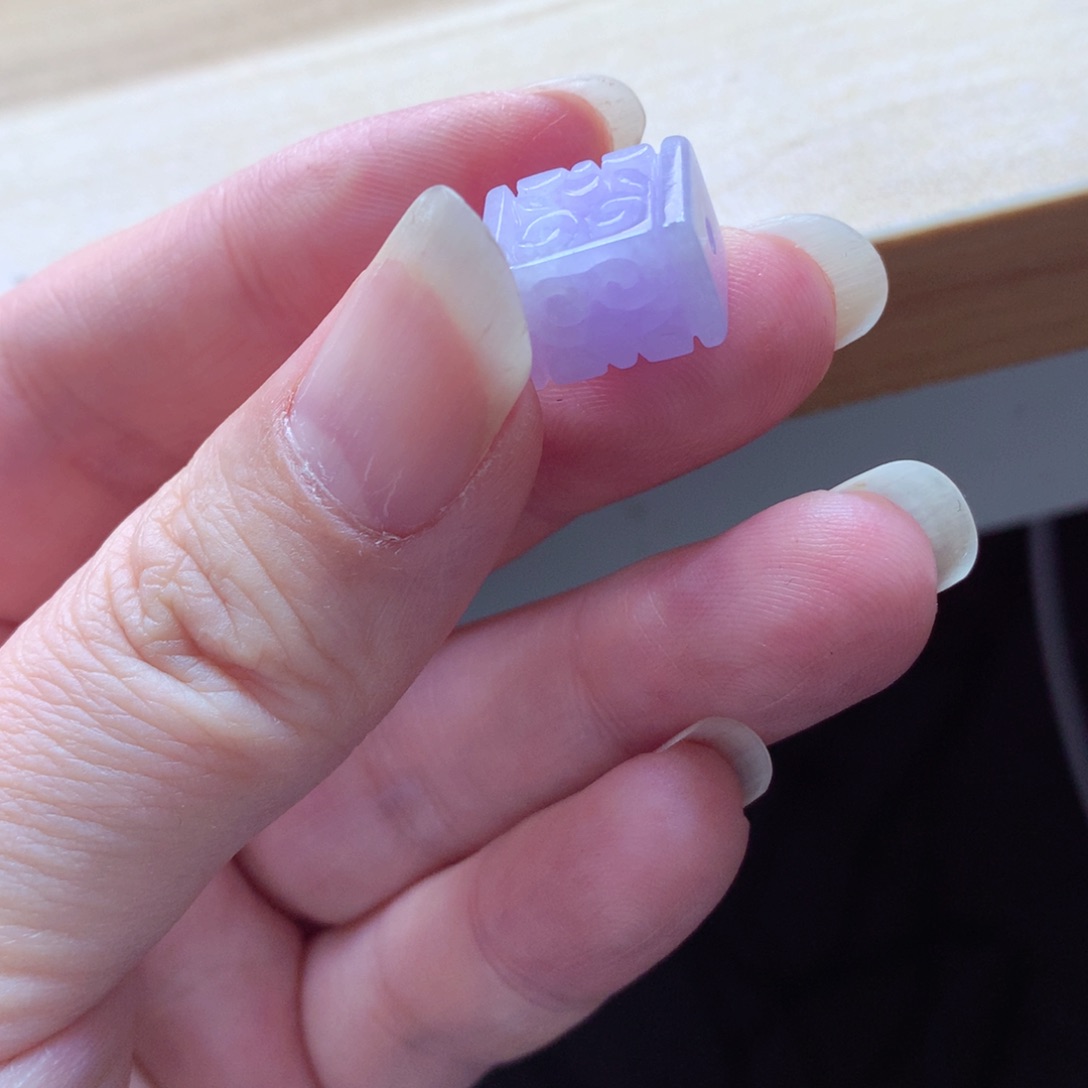 翡翠颈饰未镶嵌吊坠