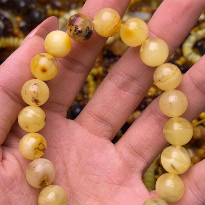 琥珀未镶嵌珠宝奇石