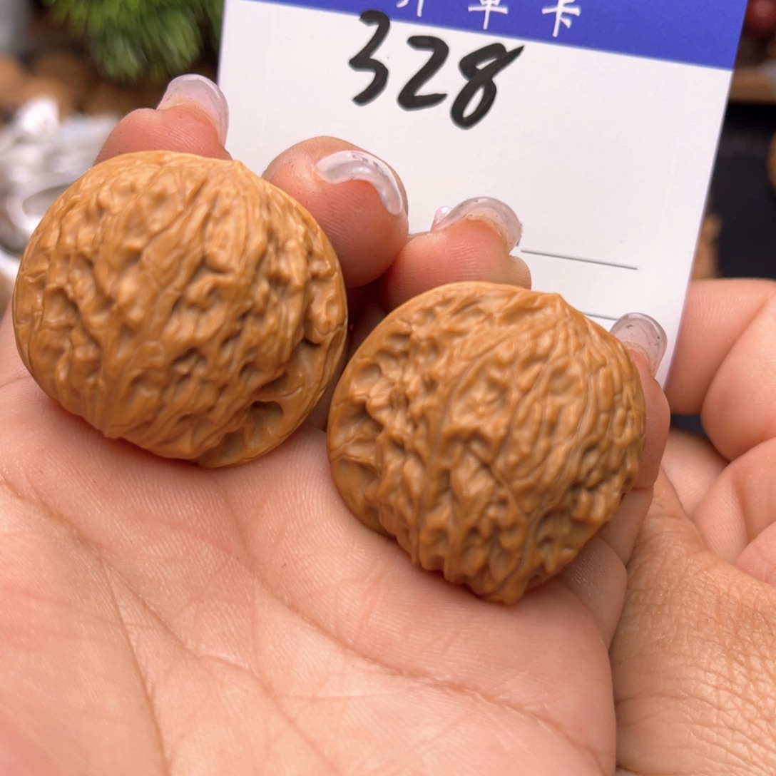 文玩核桃吊坠郑****销磨盘。边35。